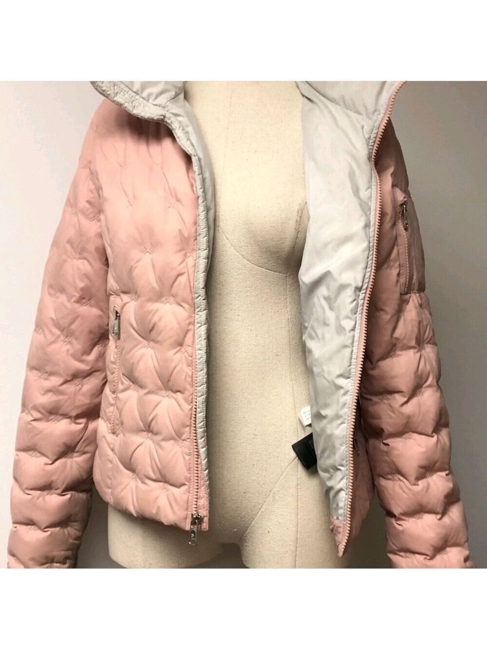 The North Face Pink Quilted Jacket - Picture 5 of 11